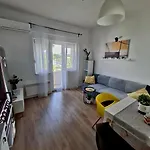 Daire Beautiful Sol-2 For Two With Balcony *